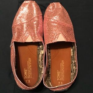 🚫SOLD🚫Pink TOMS